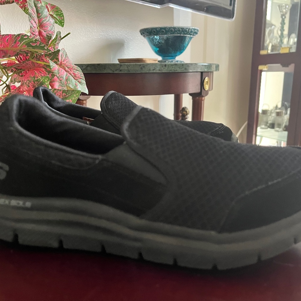 Black Sketchers work shoes